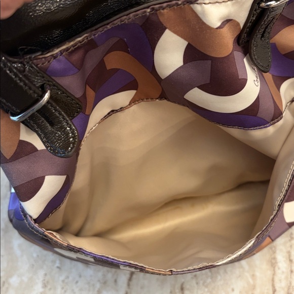 Coach Madison East West Chain Link Signature Tote - Picture 9 of 10